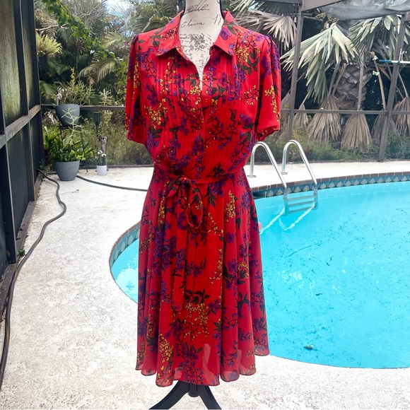 Nanette Lepore Terracotta Flutter Sleeve
Chiffon Floral Print Shirtdress Size 14 - Picture 8 of 10